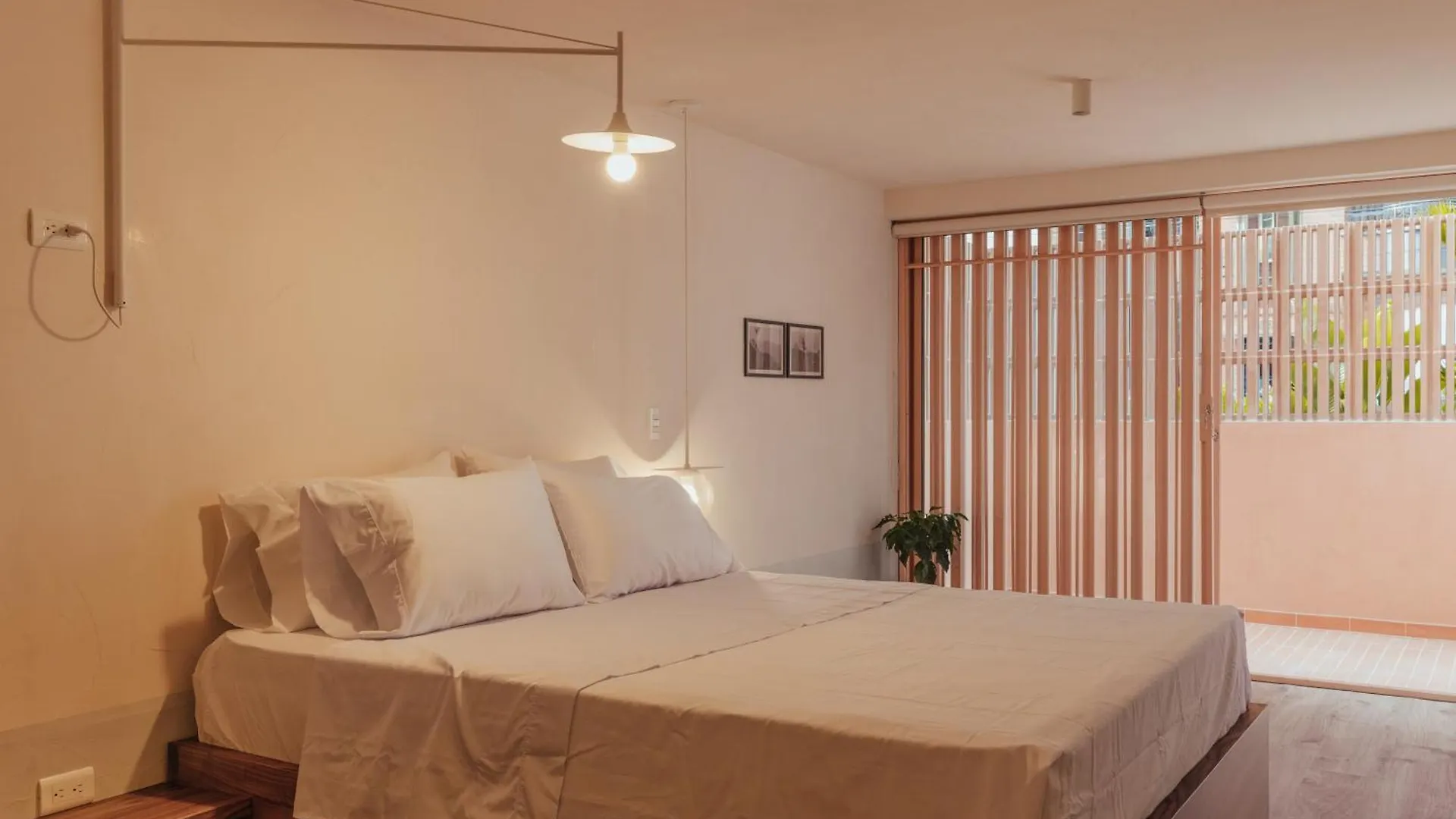 New Cozy Duplex In Laureles With A/C And Wi-Fi Apartment Medellin 0*,  Colombia